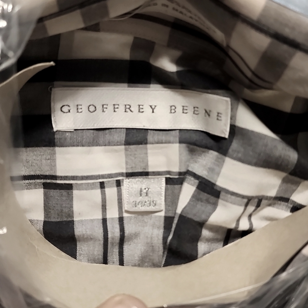 Geffory Bean Men's Longsleeved Plaid Button Up Shirt